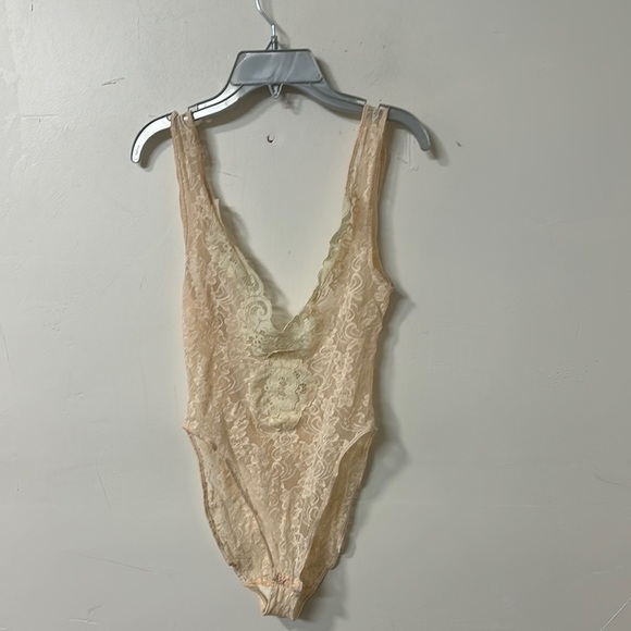 Lace Bodysuit in Cream TWJ vintage 80’s pre loved - Picture 1 of 5